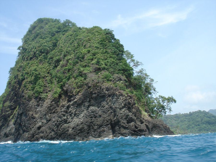 Costa selvática entre Capurganá y Puerto Obaldía
